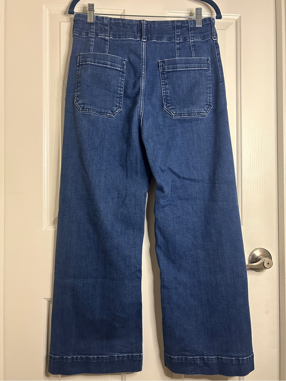Anthropologie women Relaxed Wide-Leg Jeans in Medium Blue - Picture 3 of 10